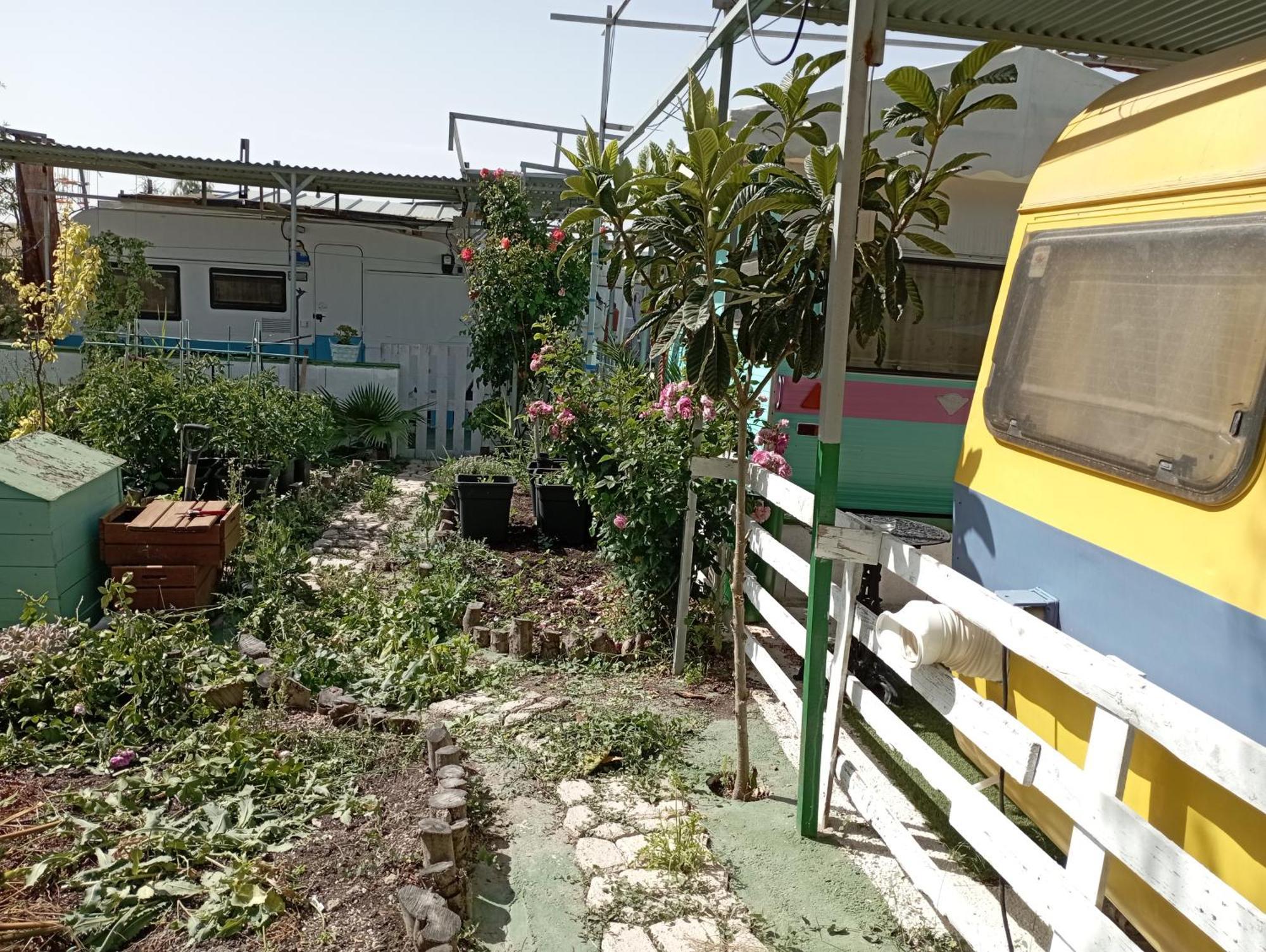 סאקס Caravanas Y Habitaciones Para Relajarse מראה חיצוני תמונה